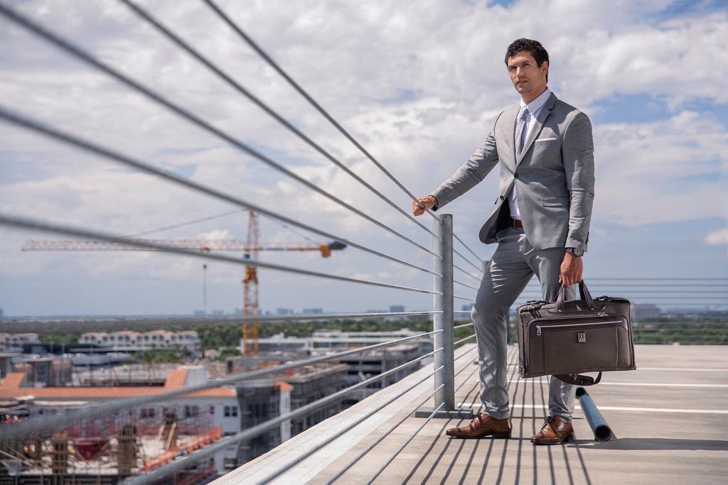 BEYOND THE CARRY-ON: TRAVEL GARMENT BAGS