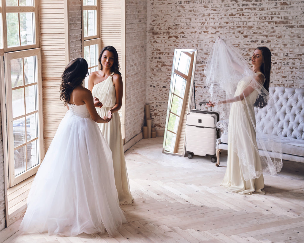 5 TRAVEL HACKS FOR WEDDING SEASON