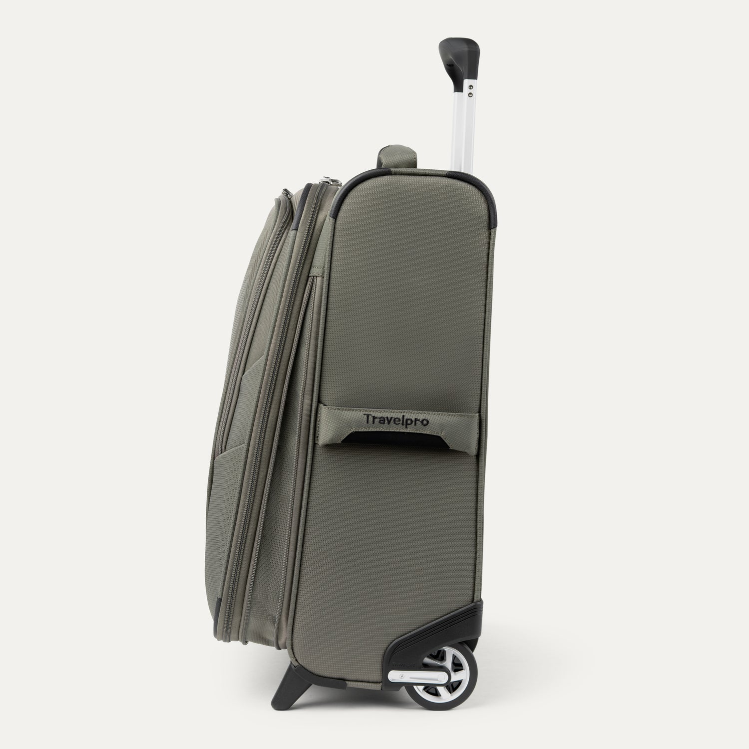 Maxlite® 5 International Carry-On Rollaboard®