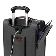 Platinum® Elite International Carry-On Spinner