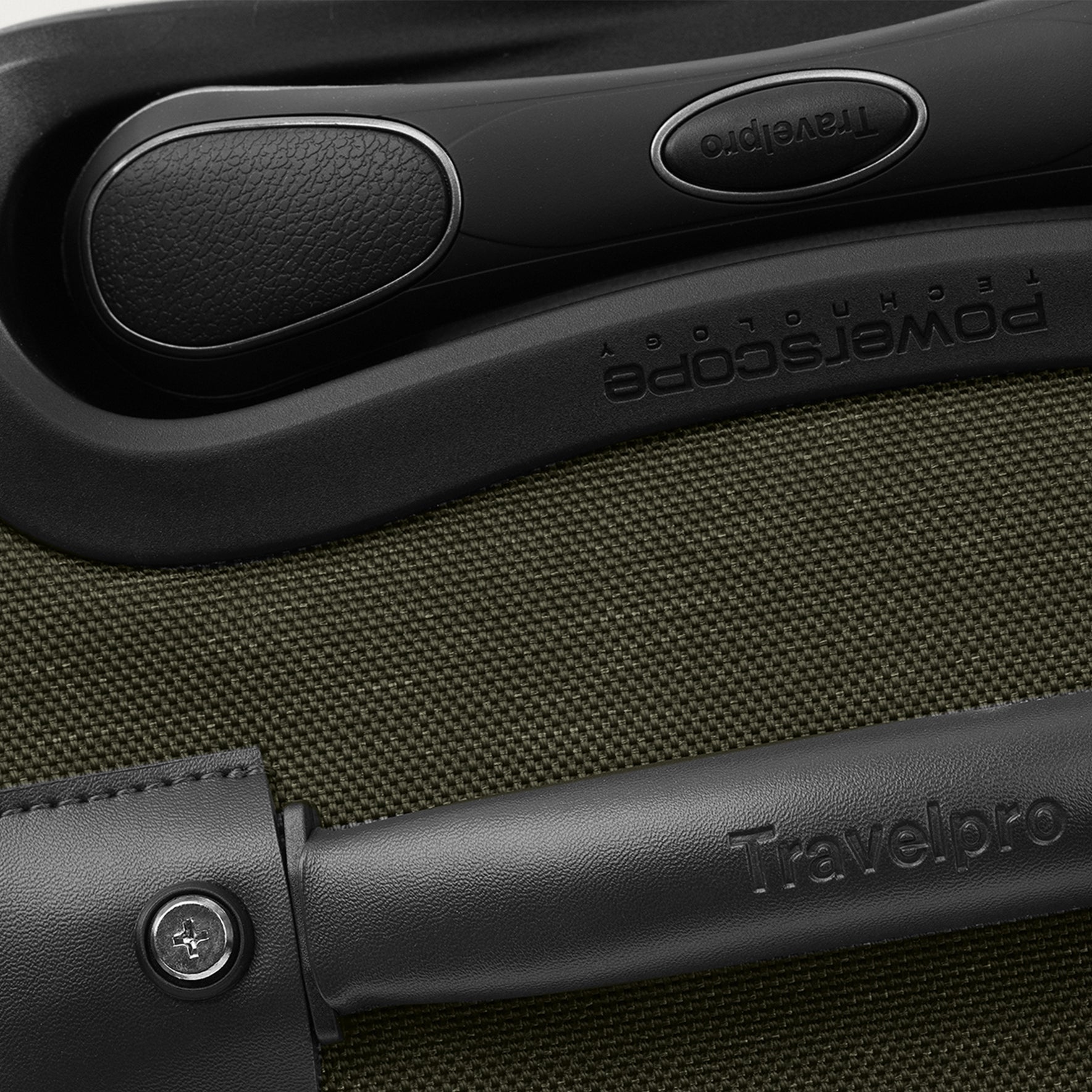 Platinum® Elite Large Check-In Spinner