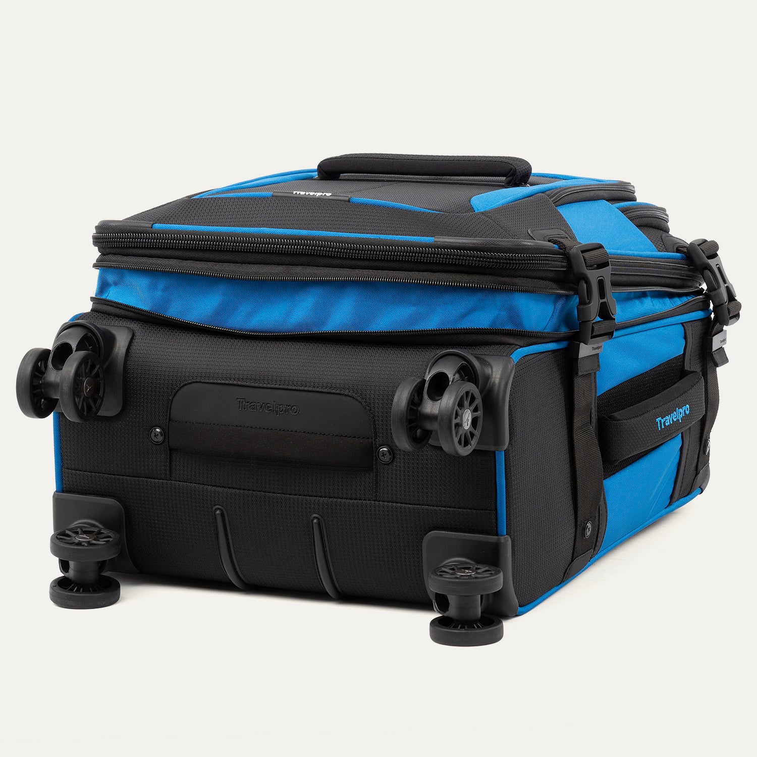 Bold™ by Travelpro® Carry-On Spinner