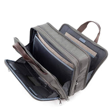 Travelpro Platinum Elite Expandable Business Brief, Vintage Grey