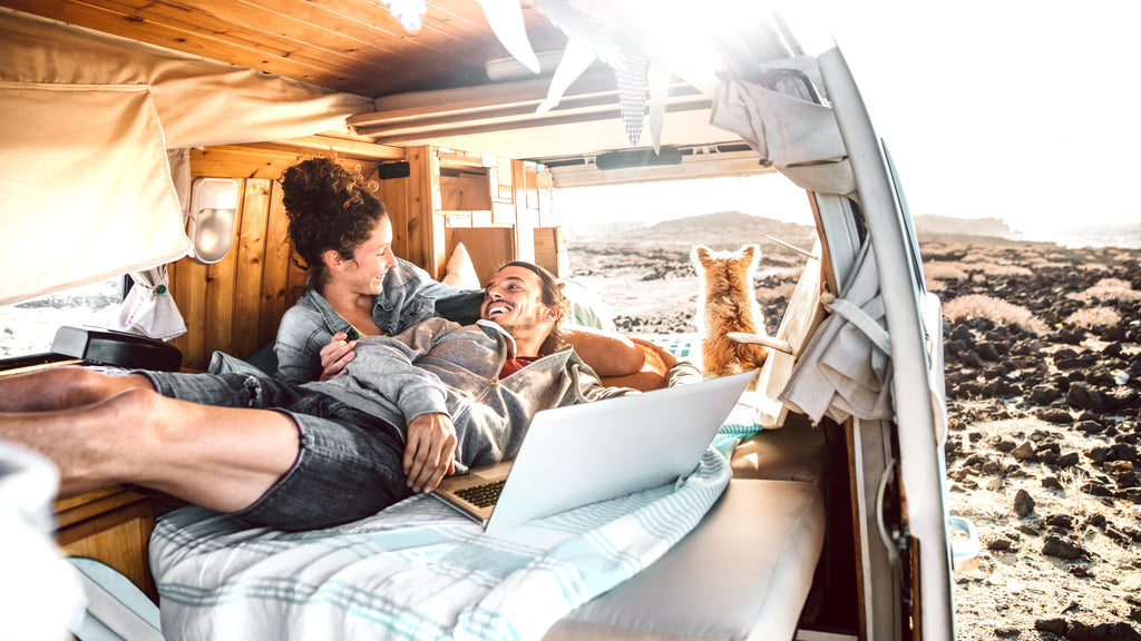 SIX PIECES OF HARDWARE YOU NEED TO BE A DIGITAL NOMAD