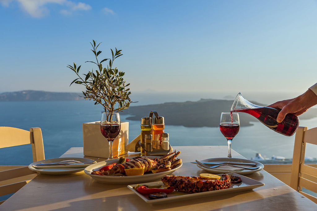 EAT LIKE A LOCAL WHEN YOU VACATION
