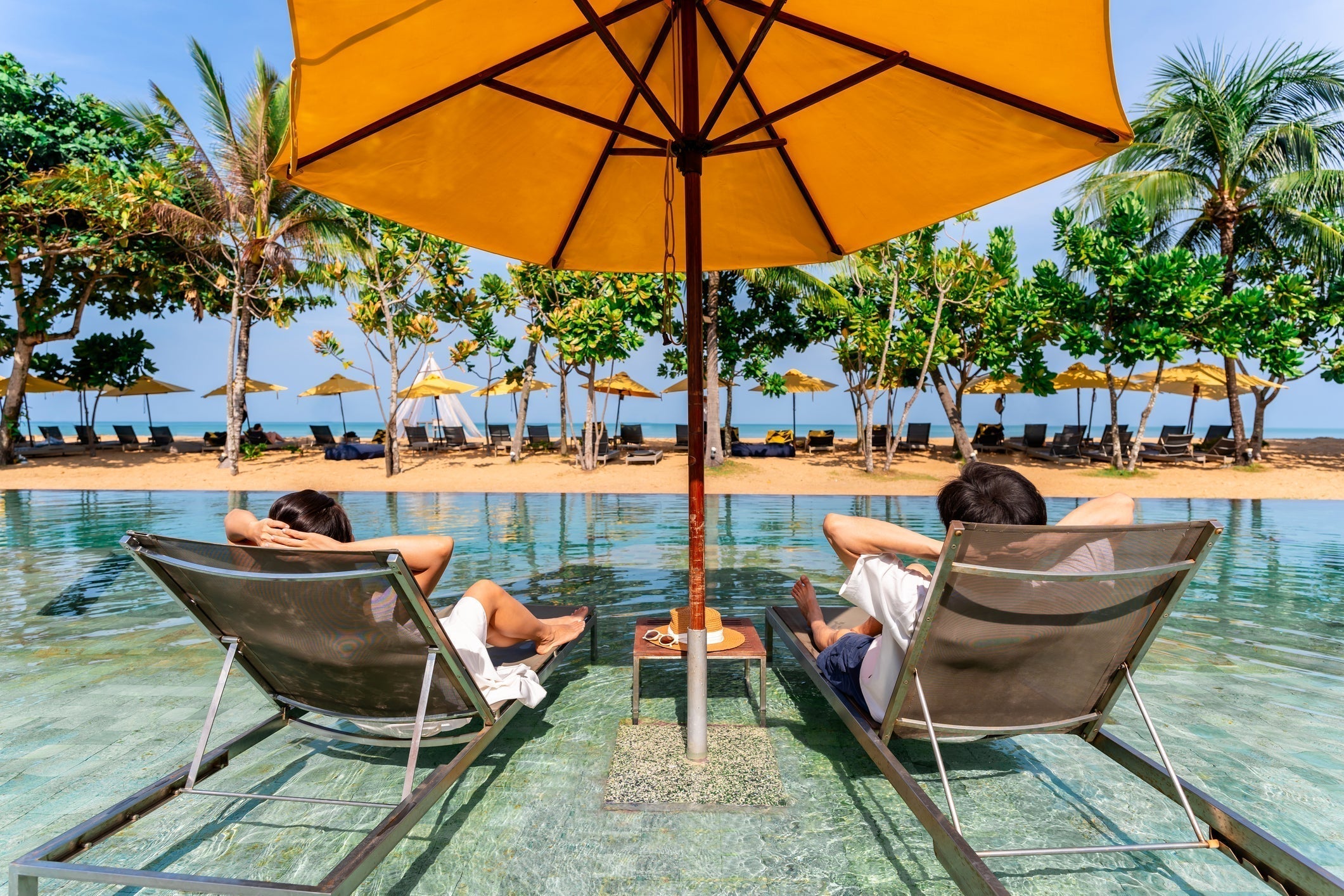 Tips for Staying Cool During Warm Weather Vacations