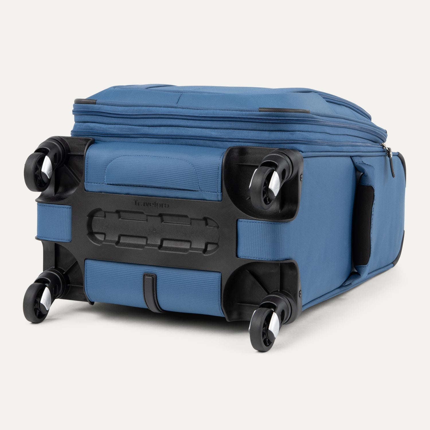 Maxlite® 5 Carry-On / Large Check-In Set – Travelpro