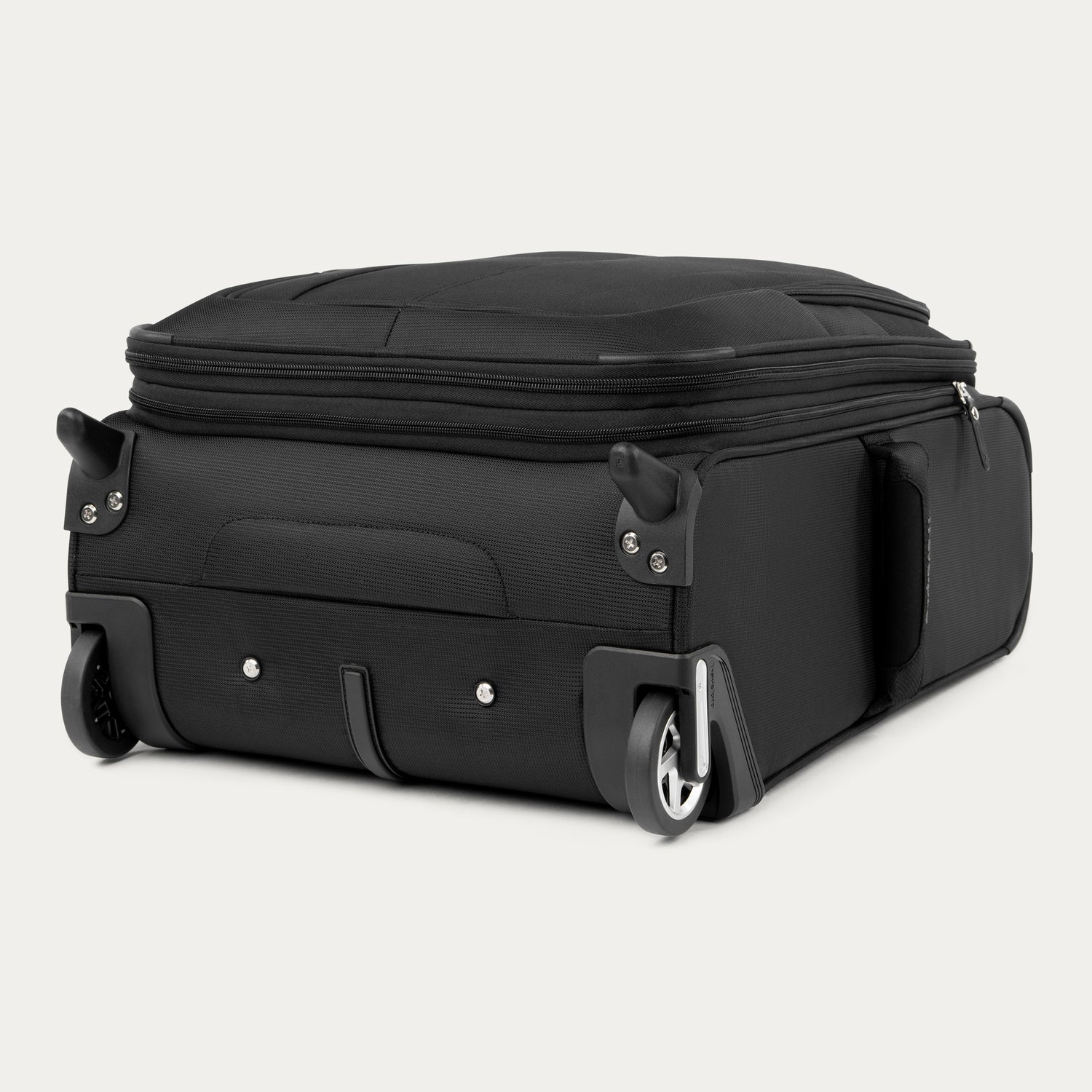 Maxlite® 5 International Carry-On Rollaboard®