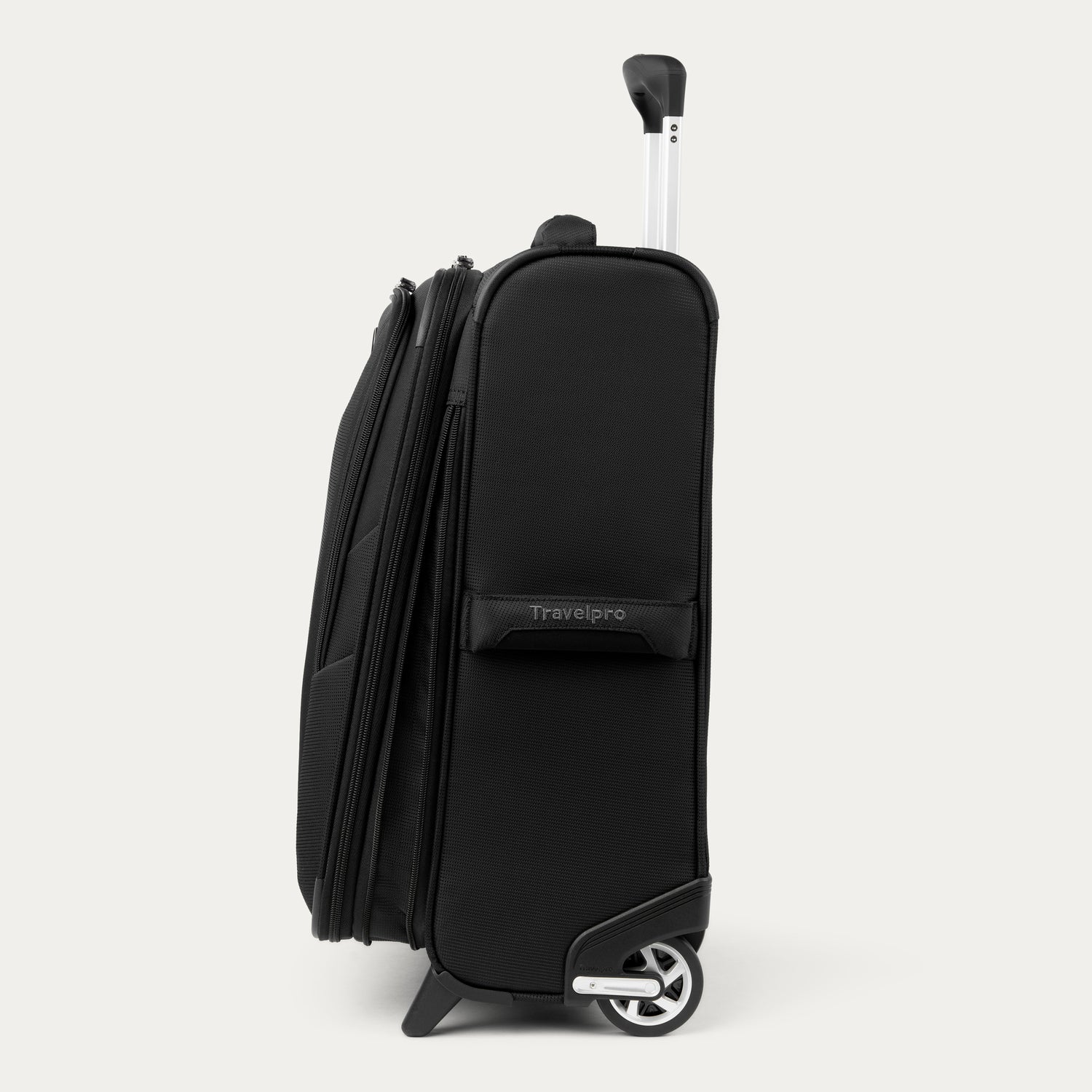 Maxlite® 5 International Carry-On Rollaboard®