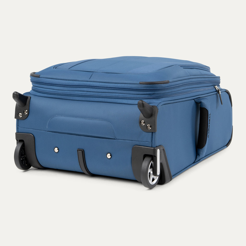 Maxlite® 5 International Carry-On Rollaboard®