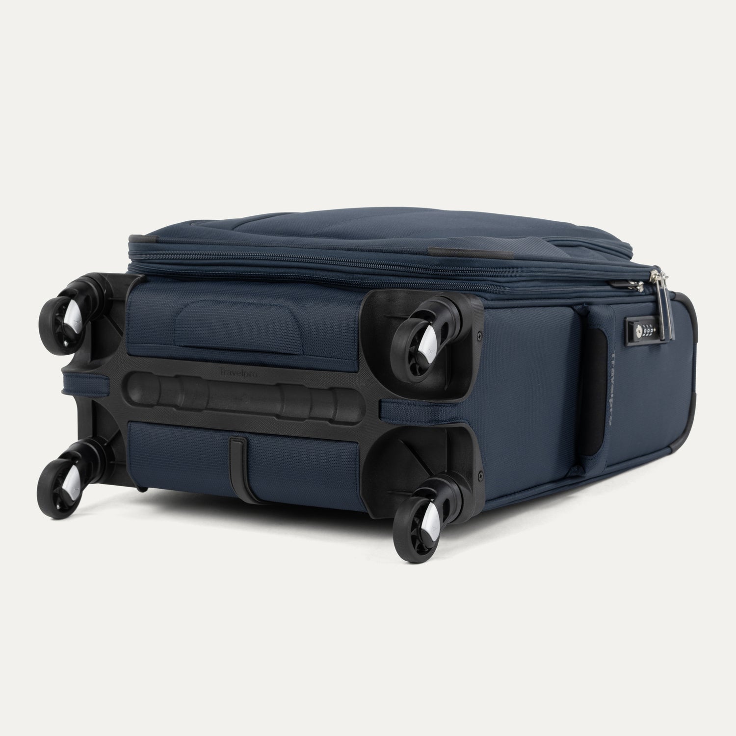 Maxlite® 5 International Carry-On Spinner