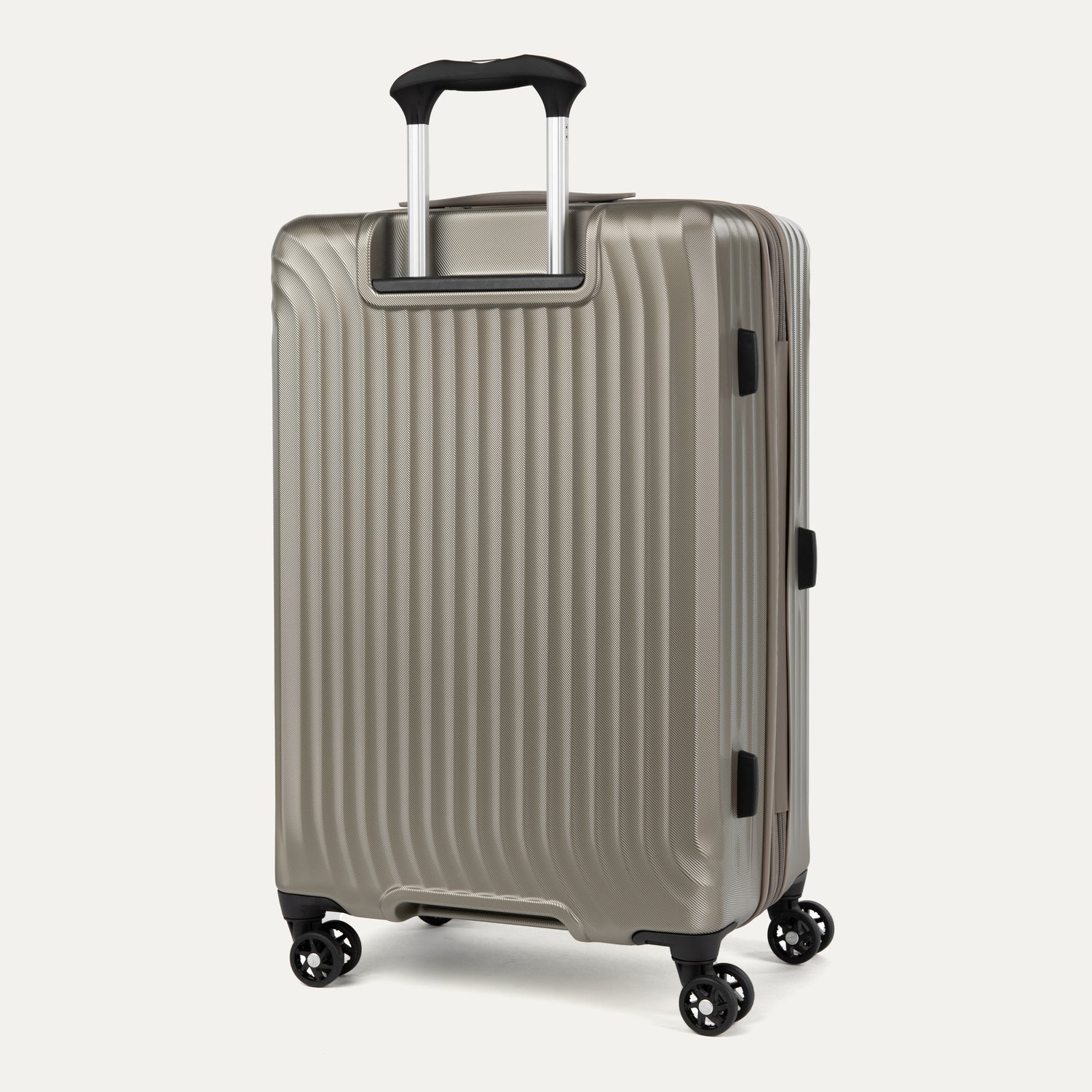 Maxlite® Air Medium Check-In Hardside Spinner