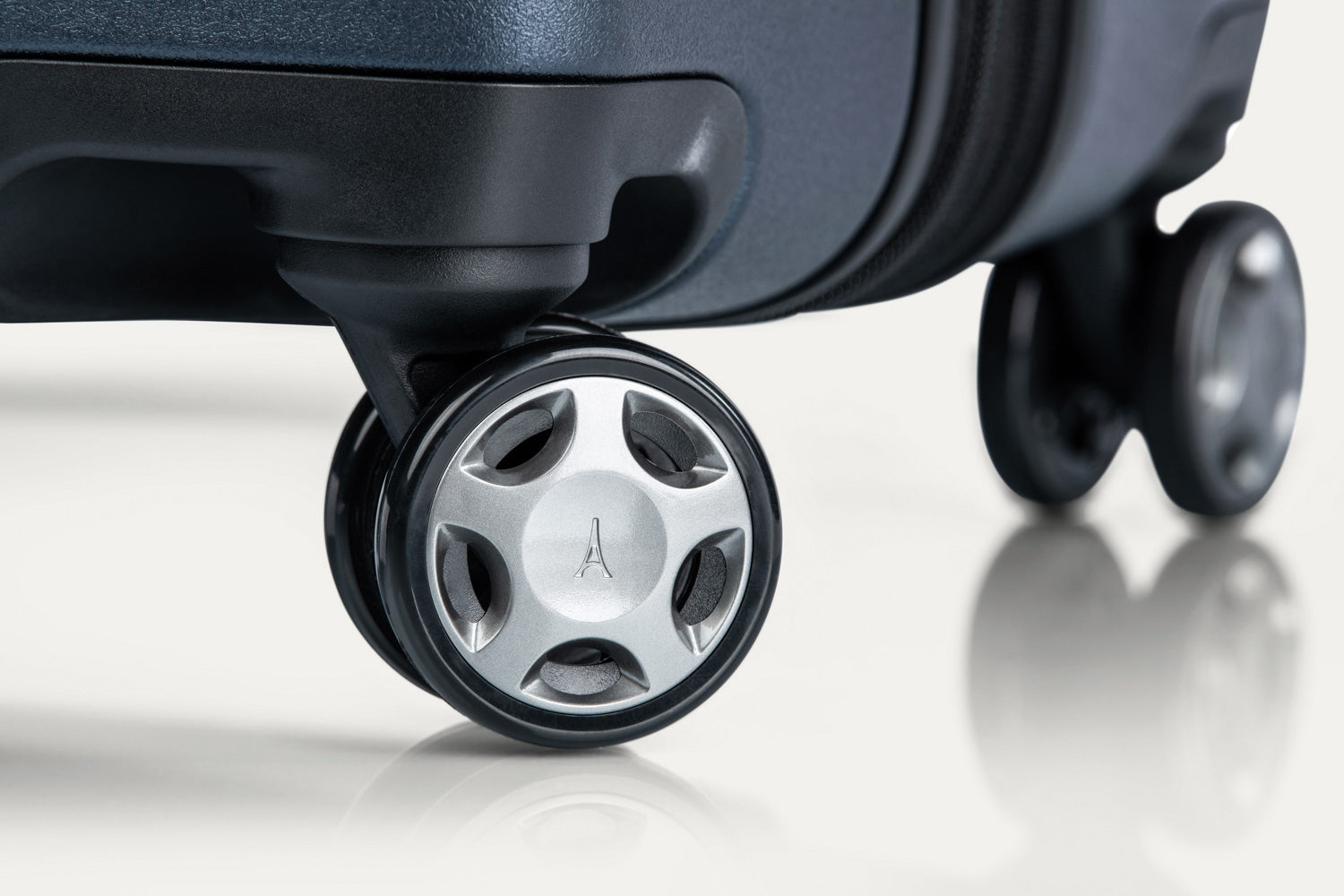 Travelpro® x Travel + Leisure® Medium Check-In Spinner
