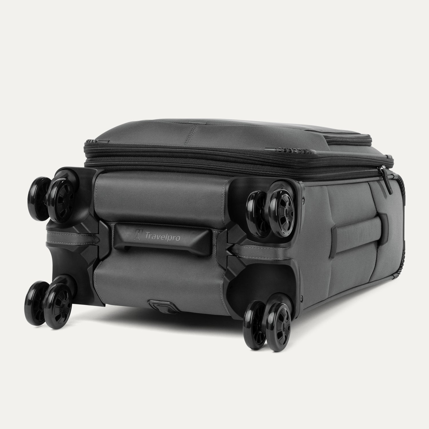 Crew™ Classic Compact Carry-On / Medium Check-In Set