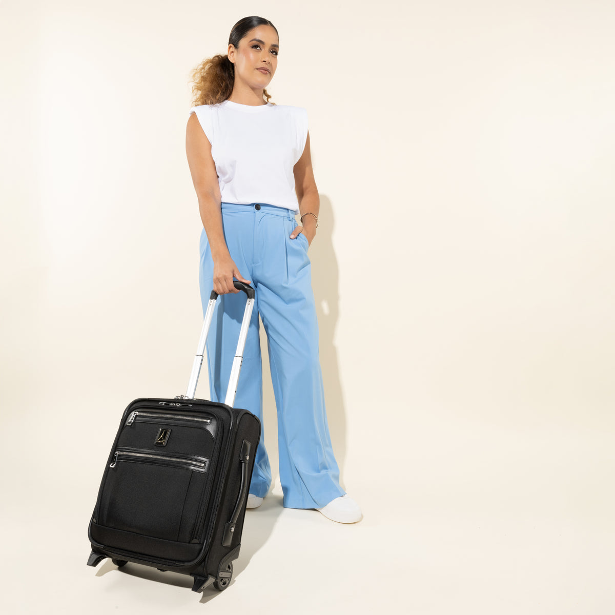 Platinum® Elite Carry-On Regional Rollaboard®