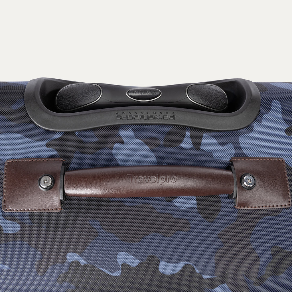  Close-up of top handle and PowerScope extension handle on Platinum® Elite Medium Check-In Spinner in Camouflage.