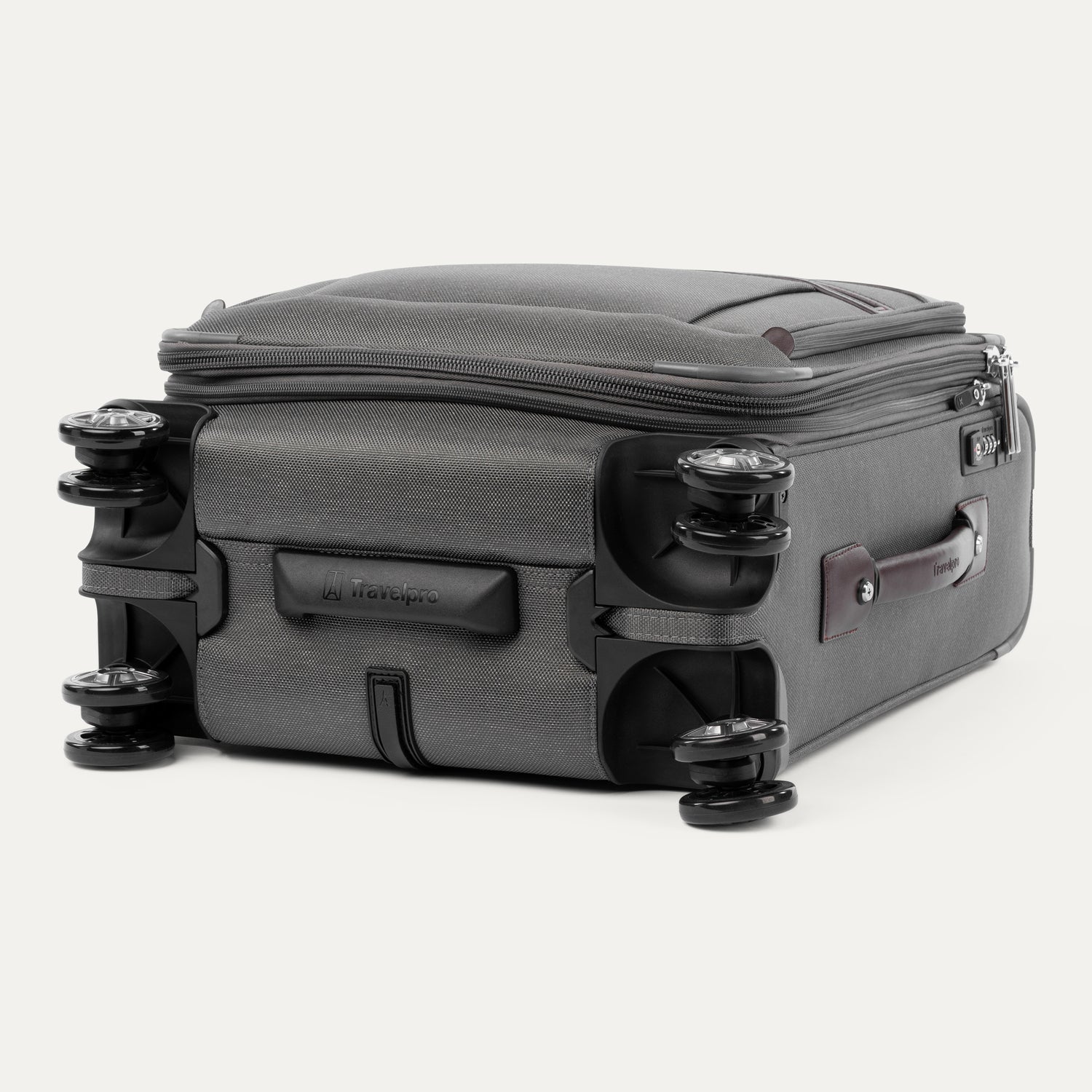 Platinum® Elite International Carry-On Spinner