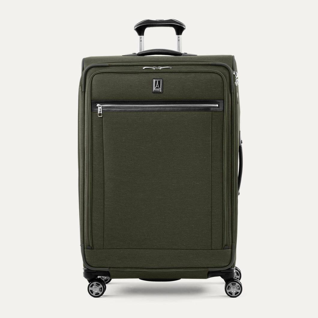 Platinum® Elite Large Check-In Spinner