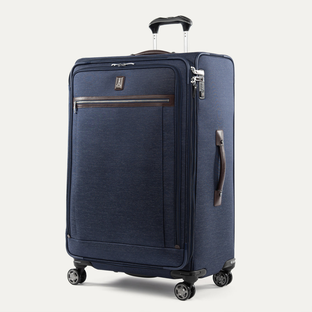 Platinum® Elite Large Check-In Spinner Color: True Navy