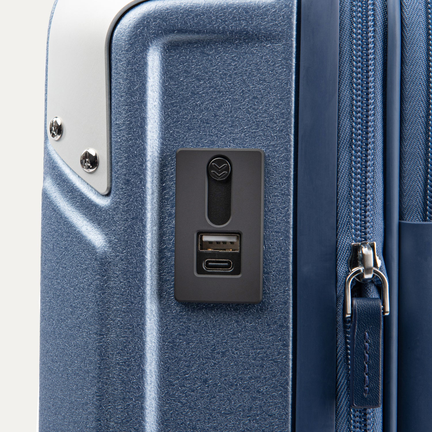 Platinum® Elite Carry-On Hardside Spinner