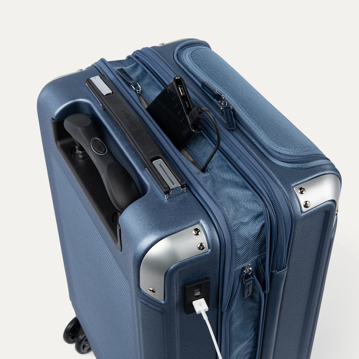 Platinum® Elite Carry-On Business Plus Hardside Spinner