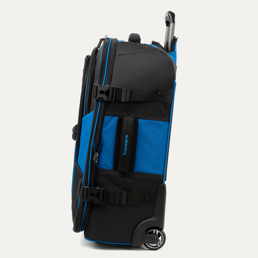 Bold™ By Travelpro® Backpack / Medium Check-In Set