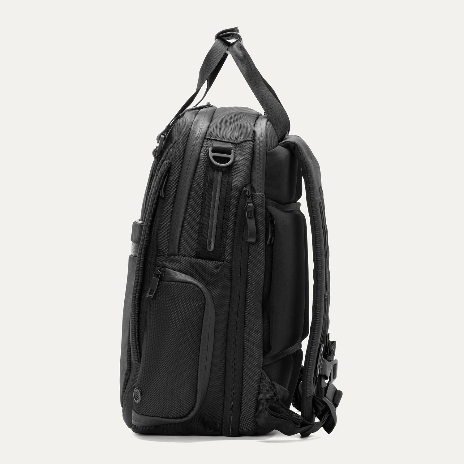 Travelpro Altitude Medium Expandable Laptop Backpack 25-30L in Aviator Navy Travelpro Altitude Medium Expandable Laptop Backpack 25-30L in Aviator Navy