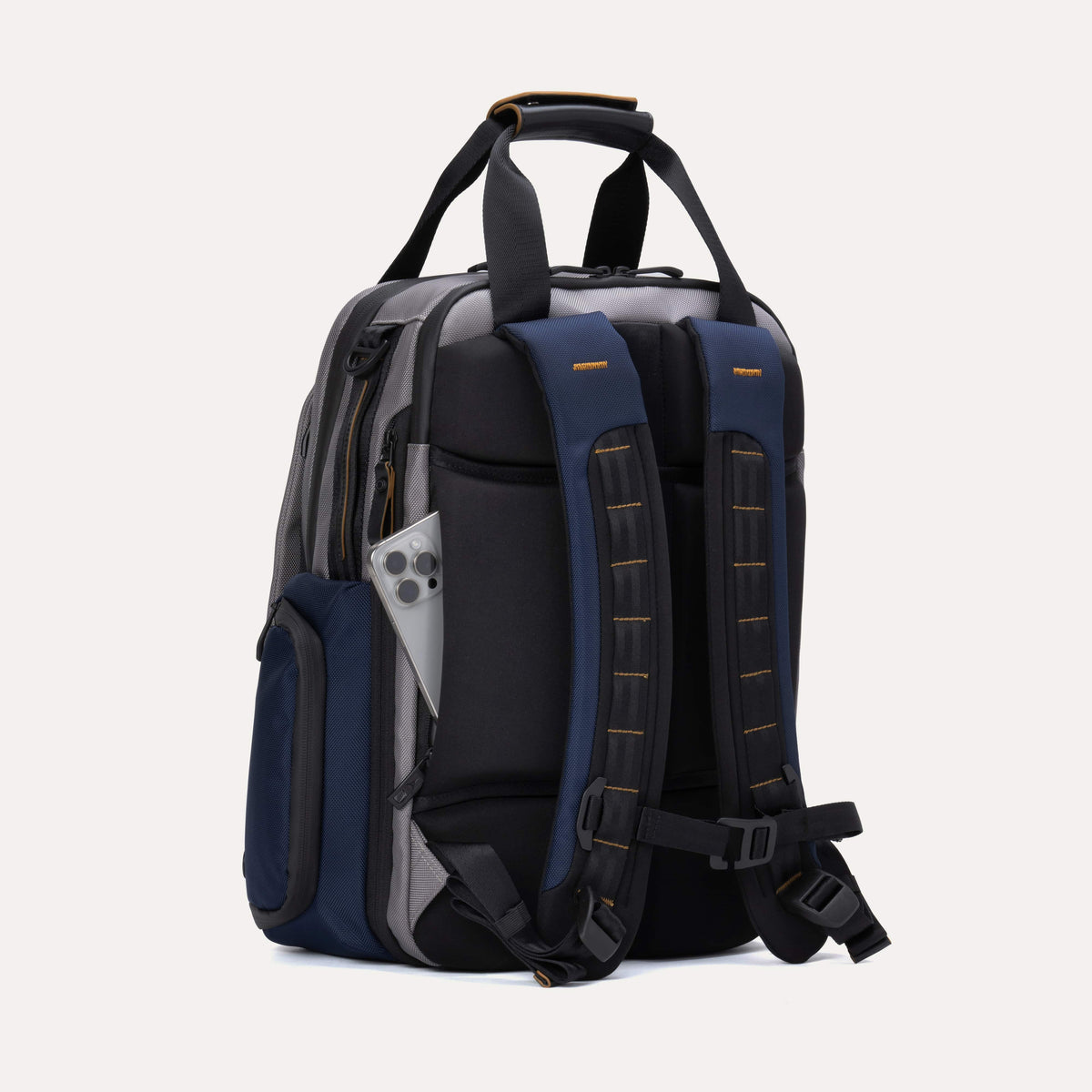 Altitude™ Medium Expandable Laptop Backpack 25-30L - Final Sale