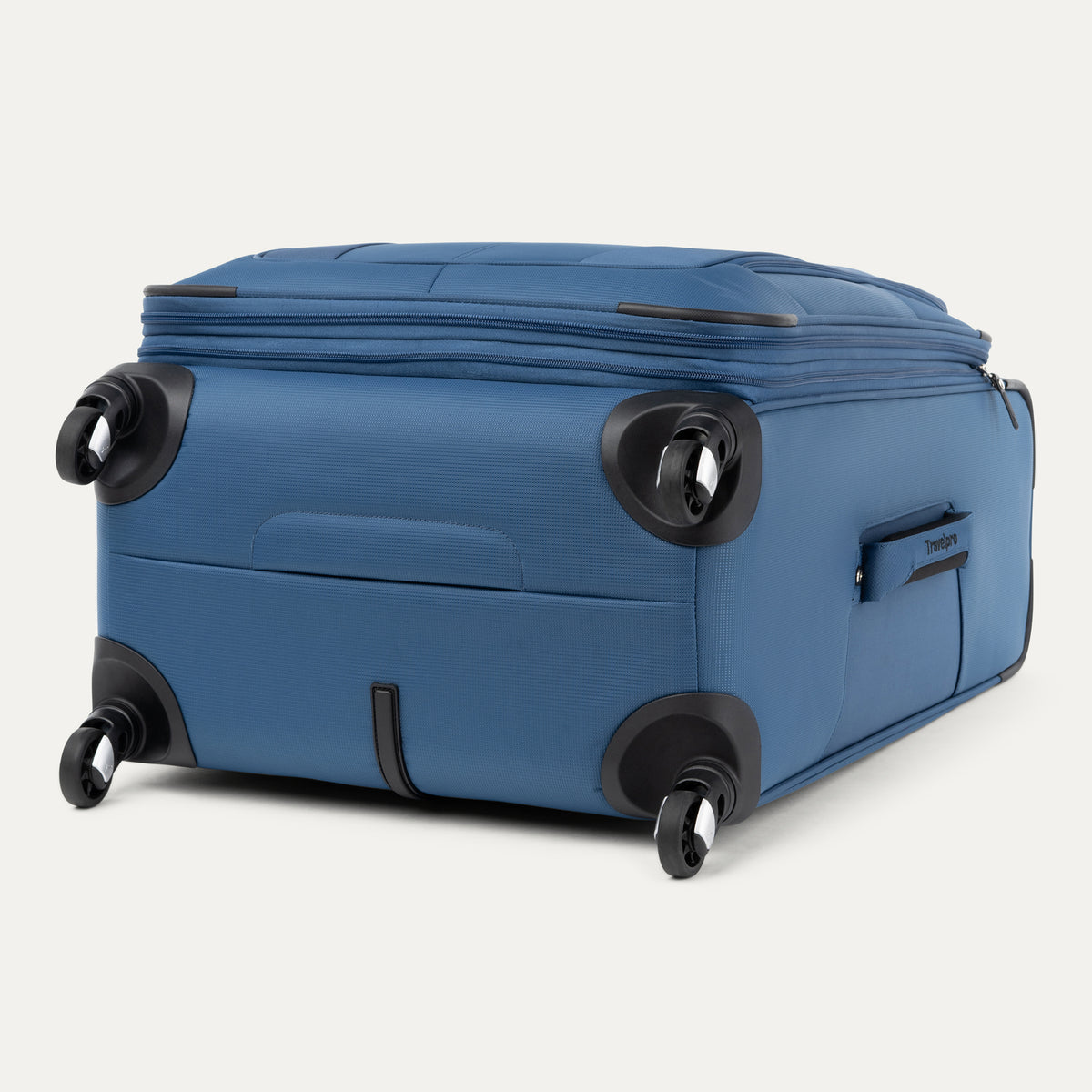 Blue Weekend Luggage Set: Check-In & Weekender | Travelpro Maxlite 5