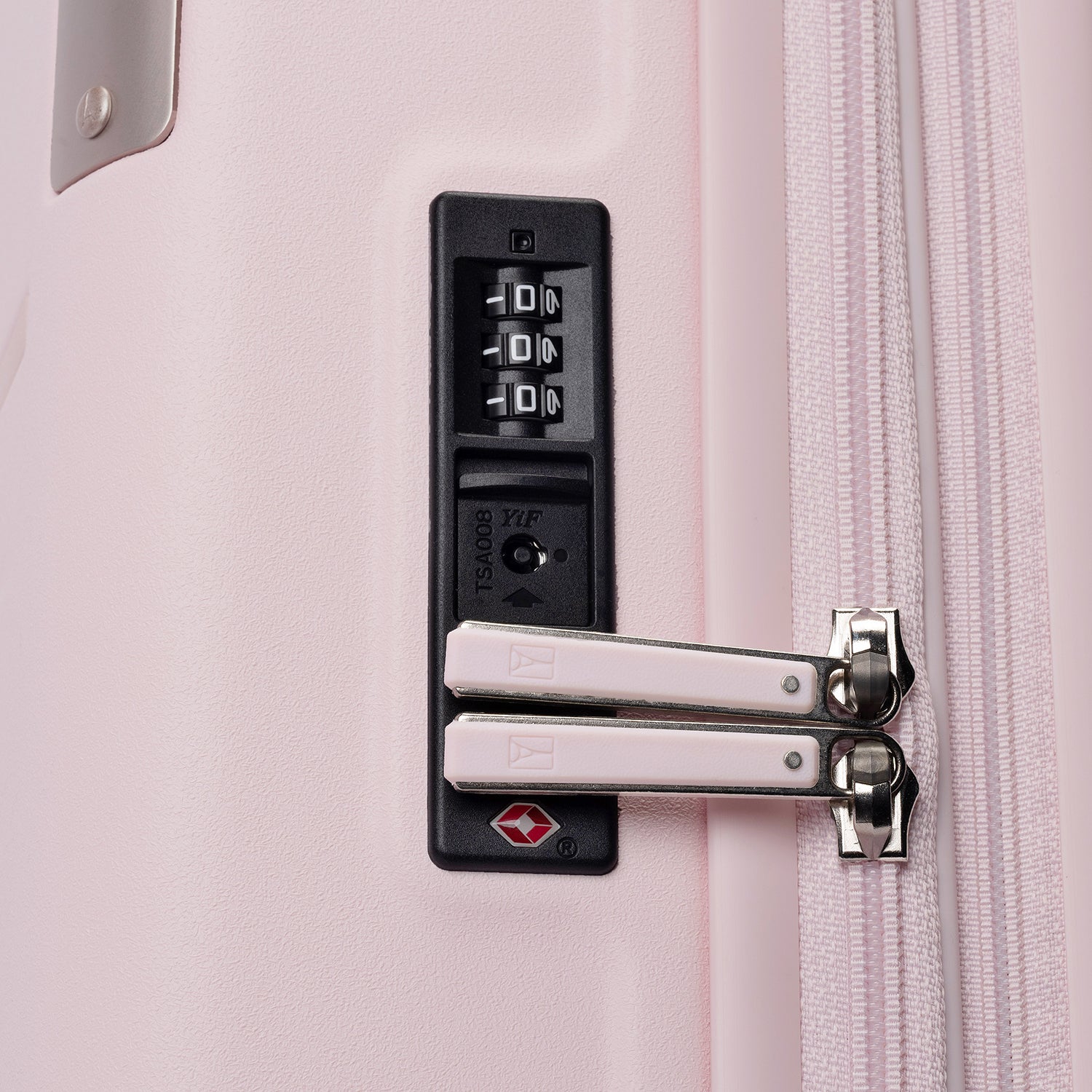 Platinum® Elite Carry-On / Medium Check-In Hardside Set