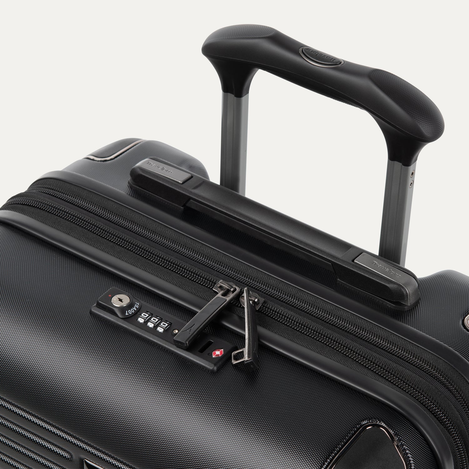 Roundtrip® Carry-On / Medium Check-In Hardside Set