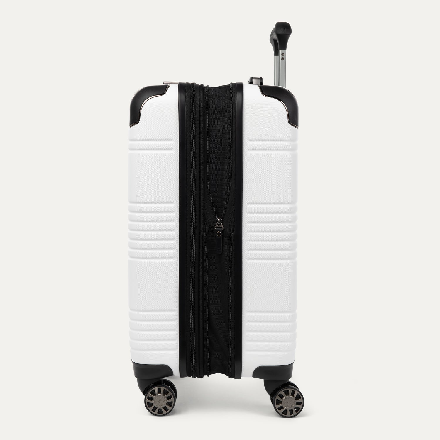 Roundtrip® Carry-On / Medium Check-In Hardside Set