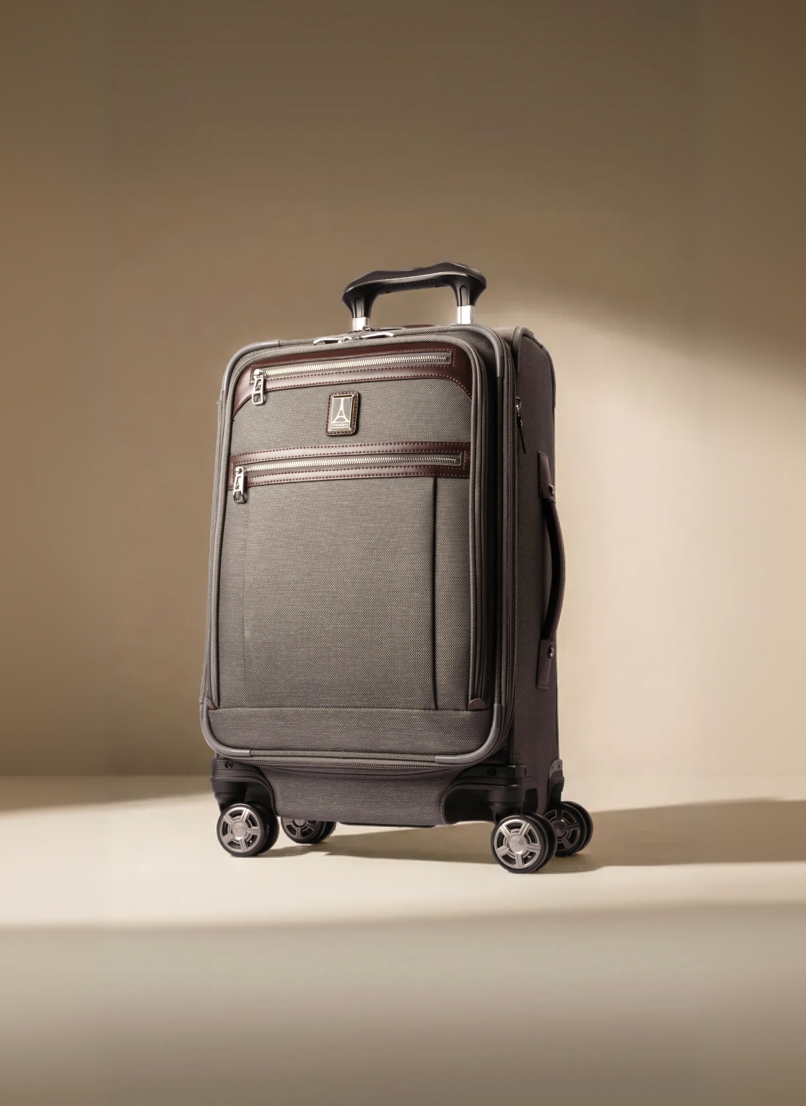 Platinum Elite carry-on spinner in Vintage Gray