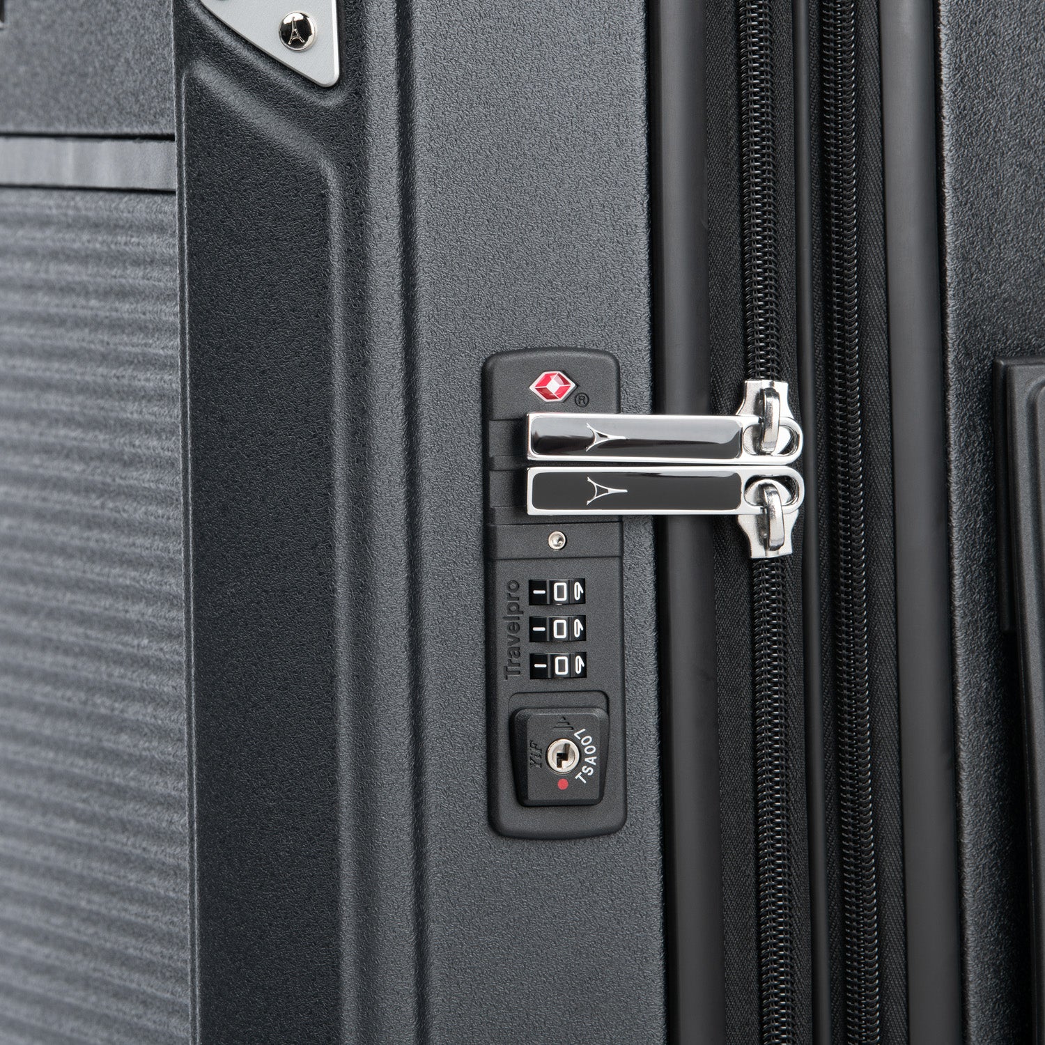 Platinum® Elite Compact Carry-On / Large Check-in Hardside Luggage Set